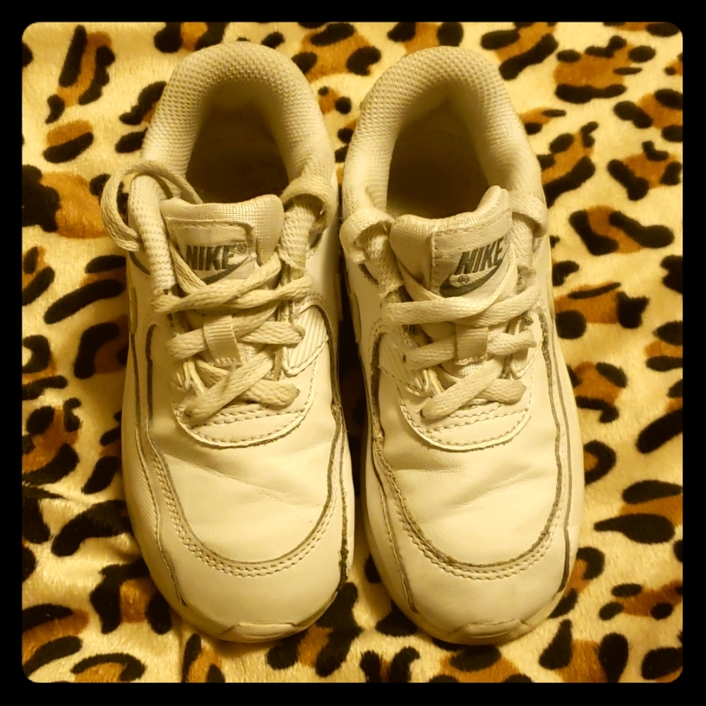 White Airmax size 9c